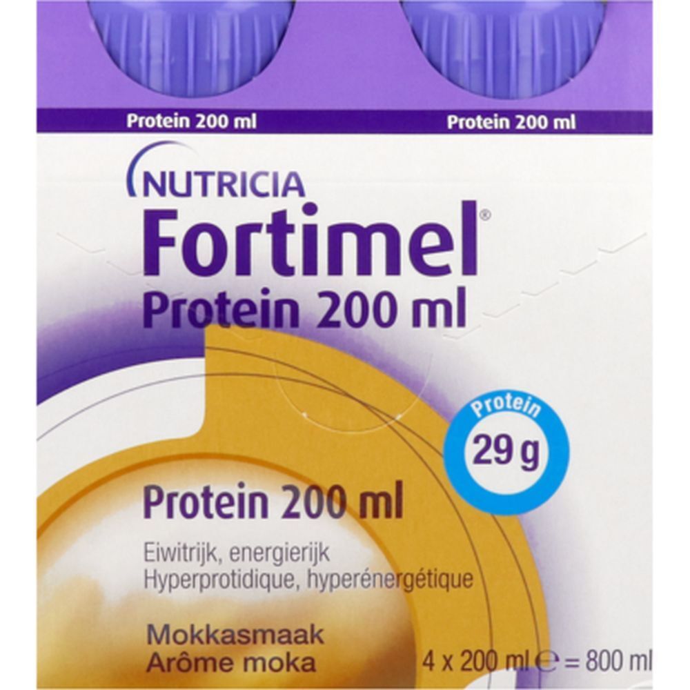 Emballage de quatre bouteilles Fortimel Protein moka. Inscription: Nutricia Fortimel Protein 200 ml, 29g protéines. Goût: Moka.