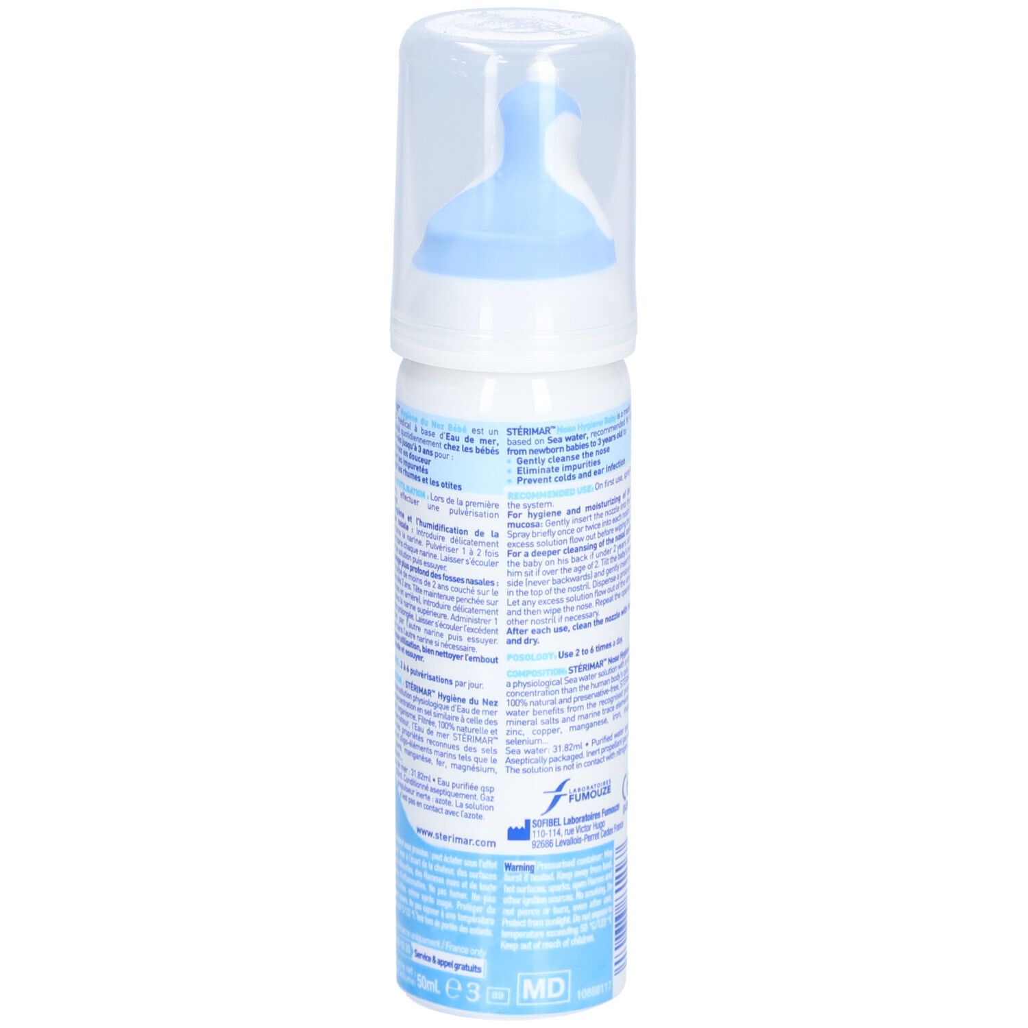 Flacon spray blanc et bleu, dos. Texte et logos. Embout avec capuchon de protection. Indication 50ml.