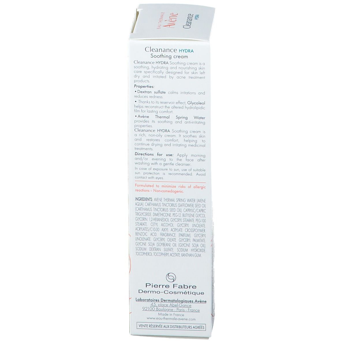 Boîte blanche, vue latérale. Texte multilingue. Fabricant: Pierre Fabre. Ingrédients.