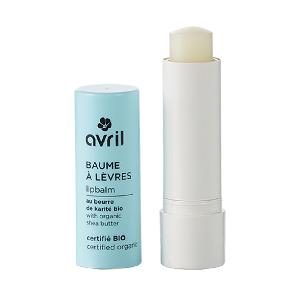 Baume à lèvres avril, tube bleu clair ouvert. Le baume est sorti. Texte: "Baume à lèvres lip balm au beurre de karité bio".