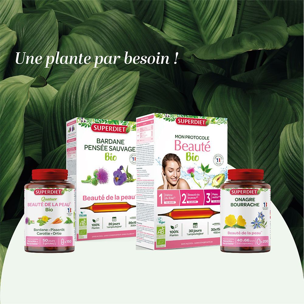 Produits SUPER DIET. 3 flacons et 2 boîtes. Différents produits pour la peau.