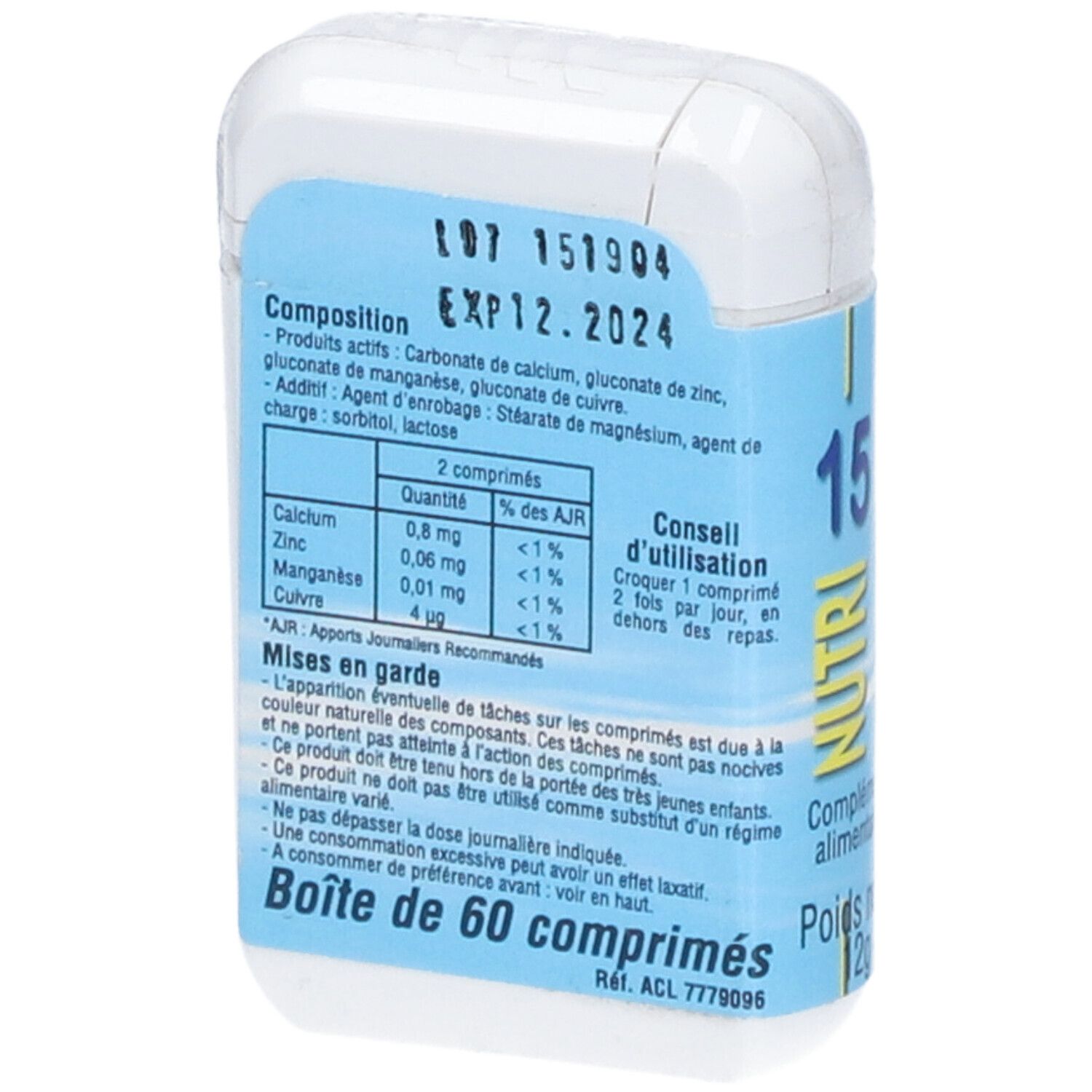 Boîte avec étiquette bleue. Inscription: NUTRI 15, ingrédients, mode d'emploi, 'Boîte de 60 comprimés', date d'expiration.