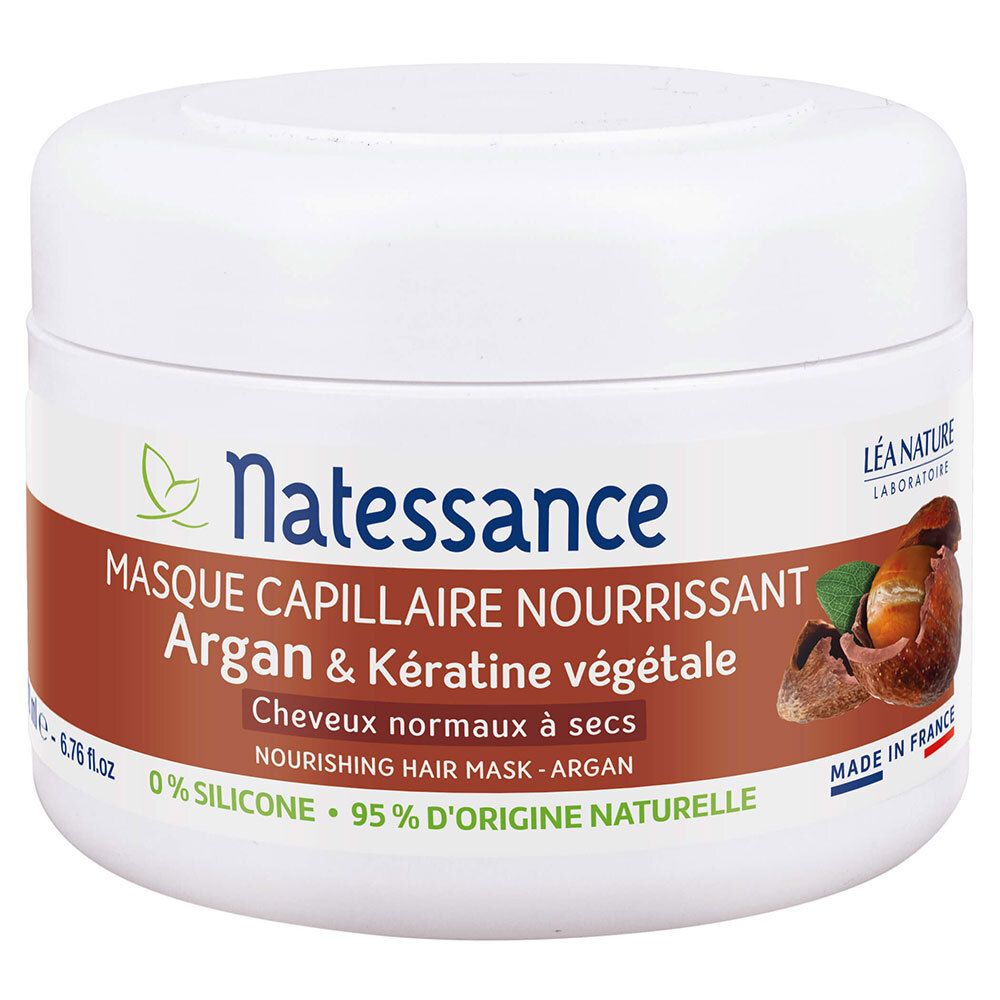 Pot blanc avec étiquette marron. Inscription: Natessance, Argan & Kératine, pour cheveux secs. 0% silicone.
