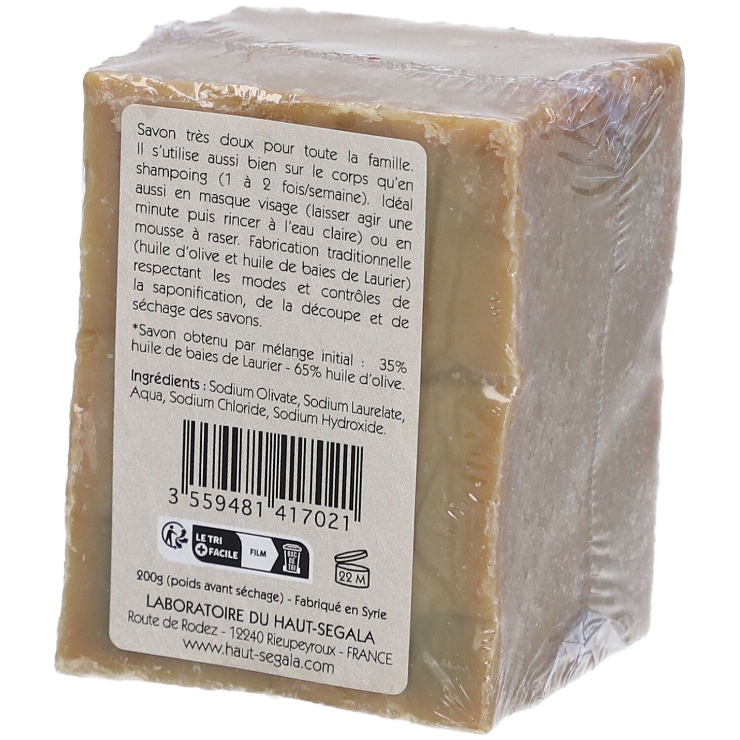 Savon emballé. Verso avec texte et code-barres. Ingrédients: Sodium Olivate, Sodium Laurelate, Aqua, Sodium Chloride, Sodium Hydroxide.