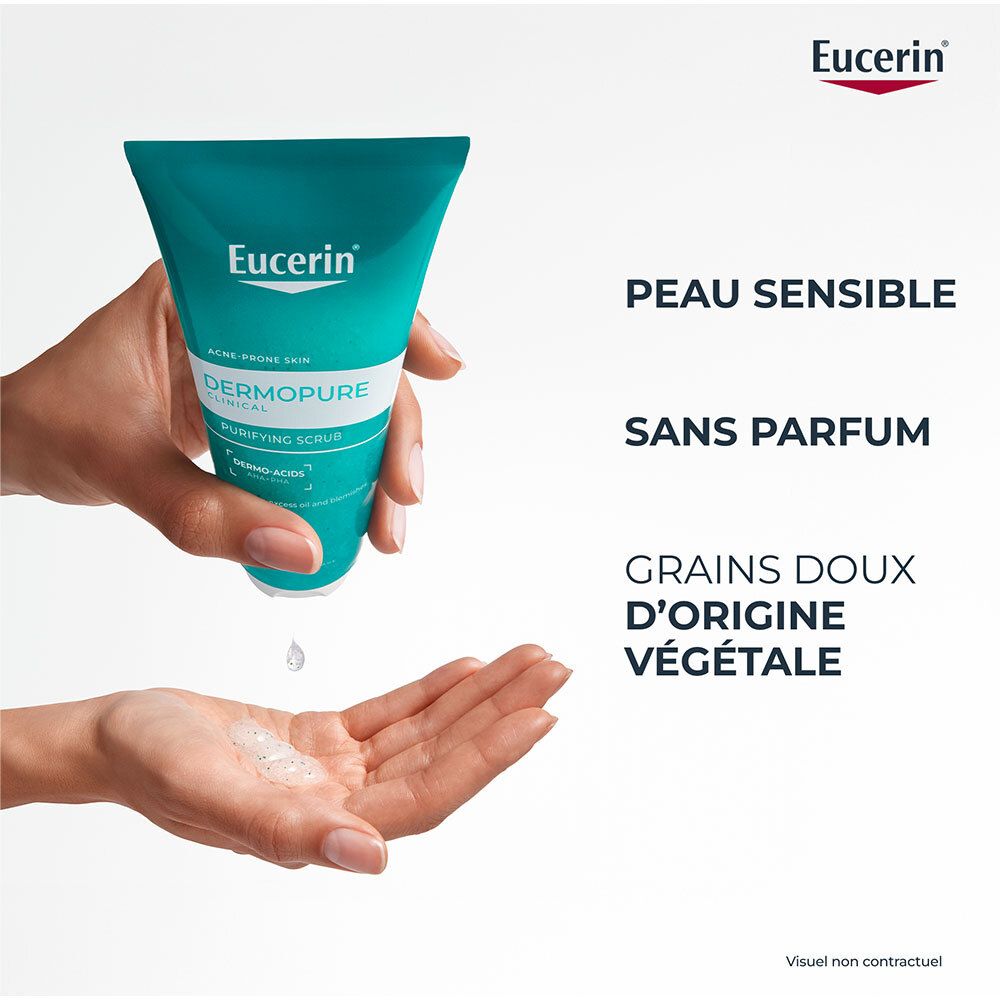 Mains tenant Eucerin DermoPure Peeling. Texte: Peau sensible, Sans parfum, Grains doux.