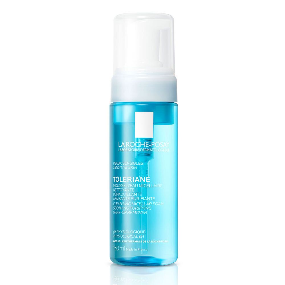 Flacon bleu transparent avec pompe blanche. Contient Toleriane Mousse d'Eau Micellaire de La Roche-Posay.