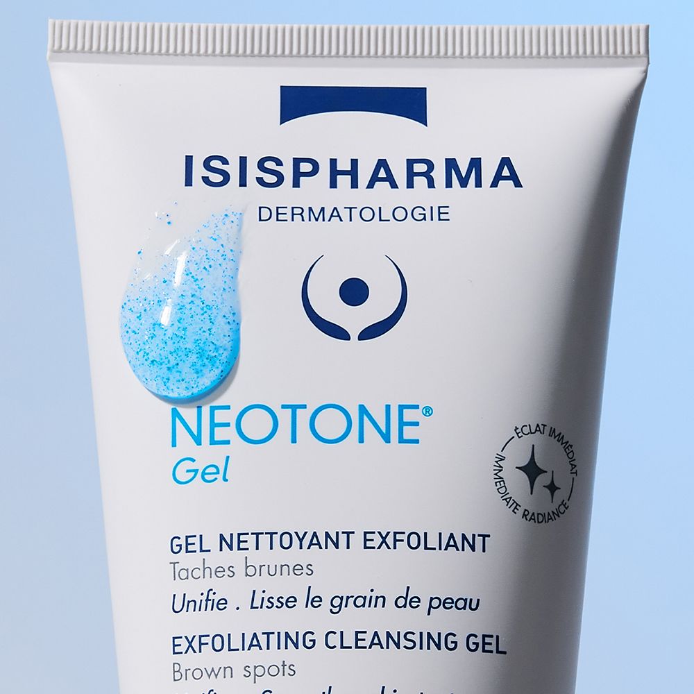 Gros plan sur le tube. ISISPHARMA, NEOTONE Gel. Goutte de gel bleu. Texte: Gel nettoyant exfoliant.