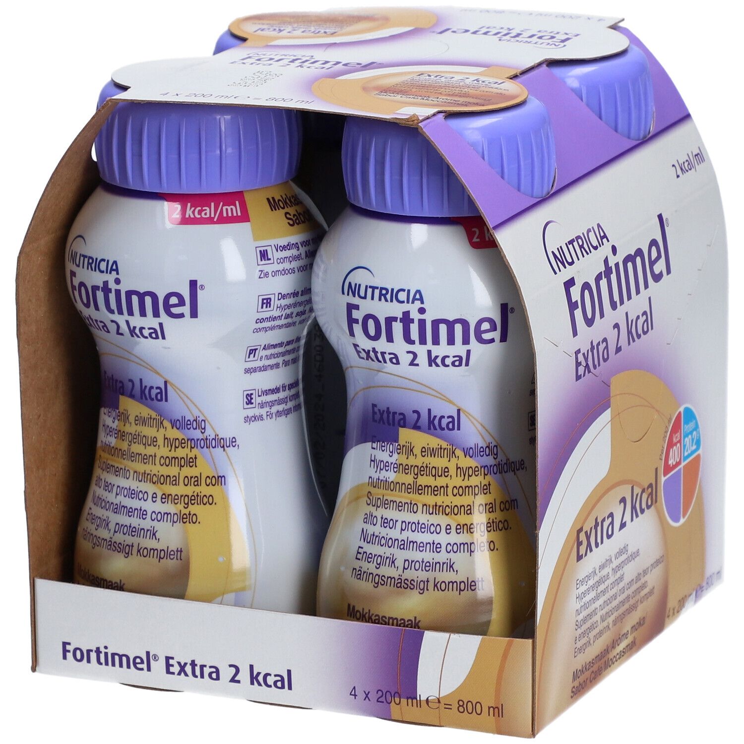 Emballage de quatre bouteilles Fortimel Extra 2 kcal. Bouteilles dans un emballage en carton. Inscription : Nutricia, 2 kcal/ml, goût moka.