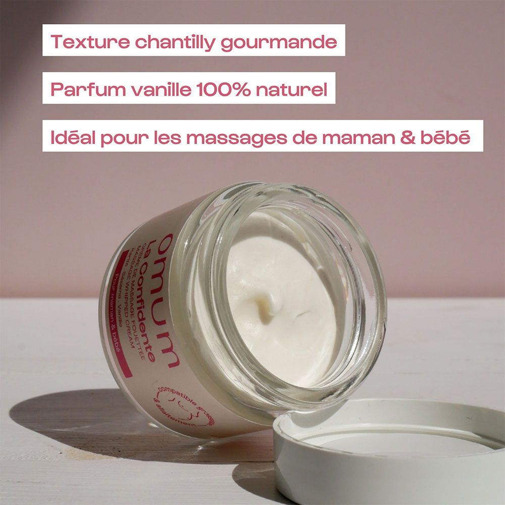 Pot de crème OMUM ouvert à la texture riche.