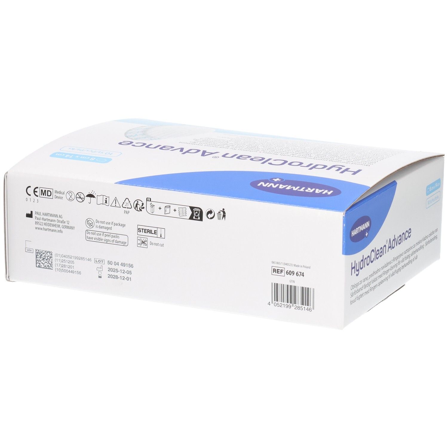 Boîte de HydroClean Advance. Carton blanc et bleu. Nom du produit et logo Hartmann. Indication stérile.