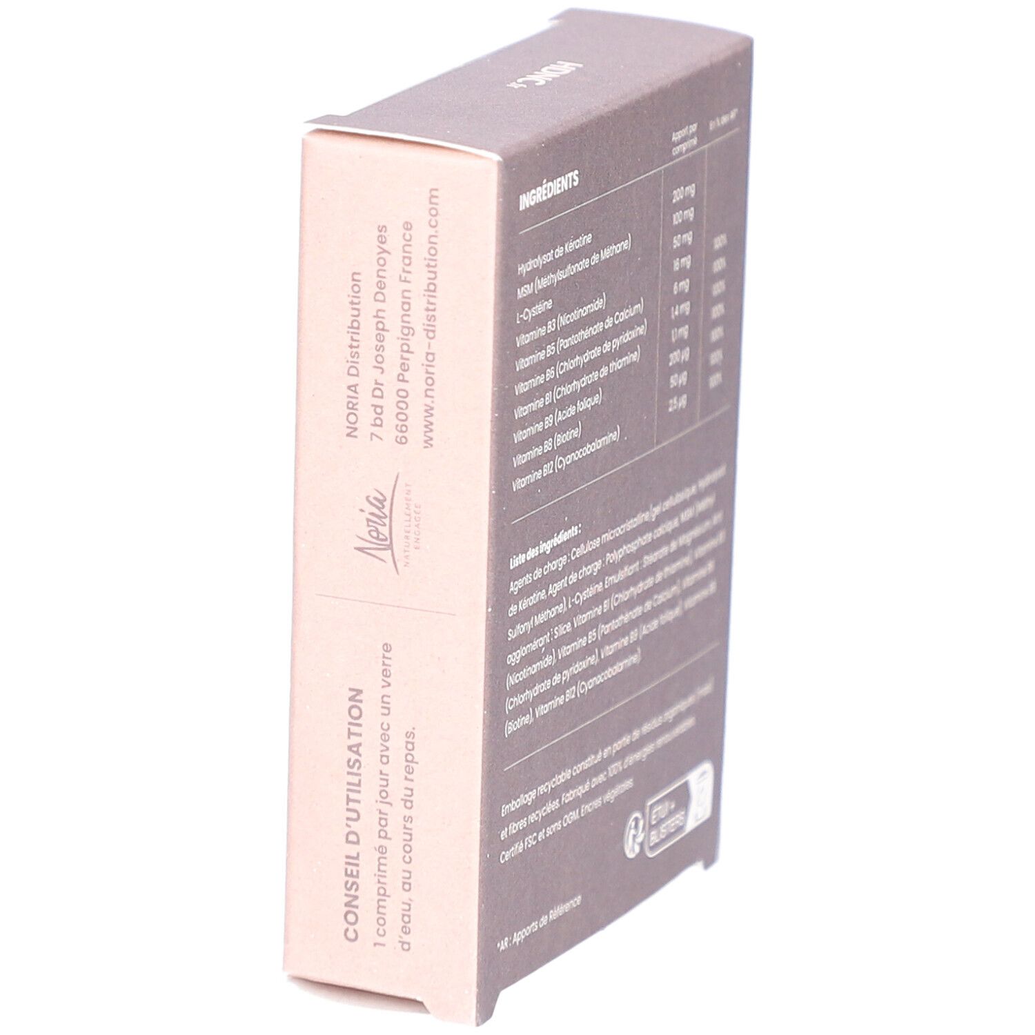 Boîte en carton en biais avec ingrédients et informations nutritionnelles. Contient Hydrolysat de kératine, MSM, L-Cystéine, Vitamines B.