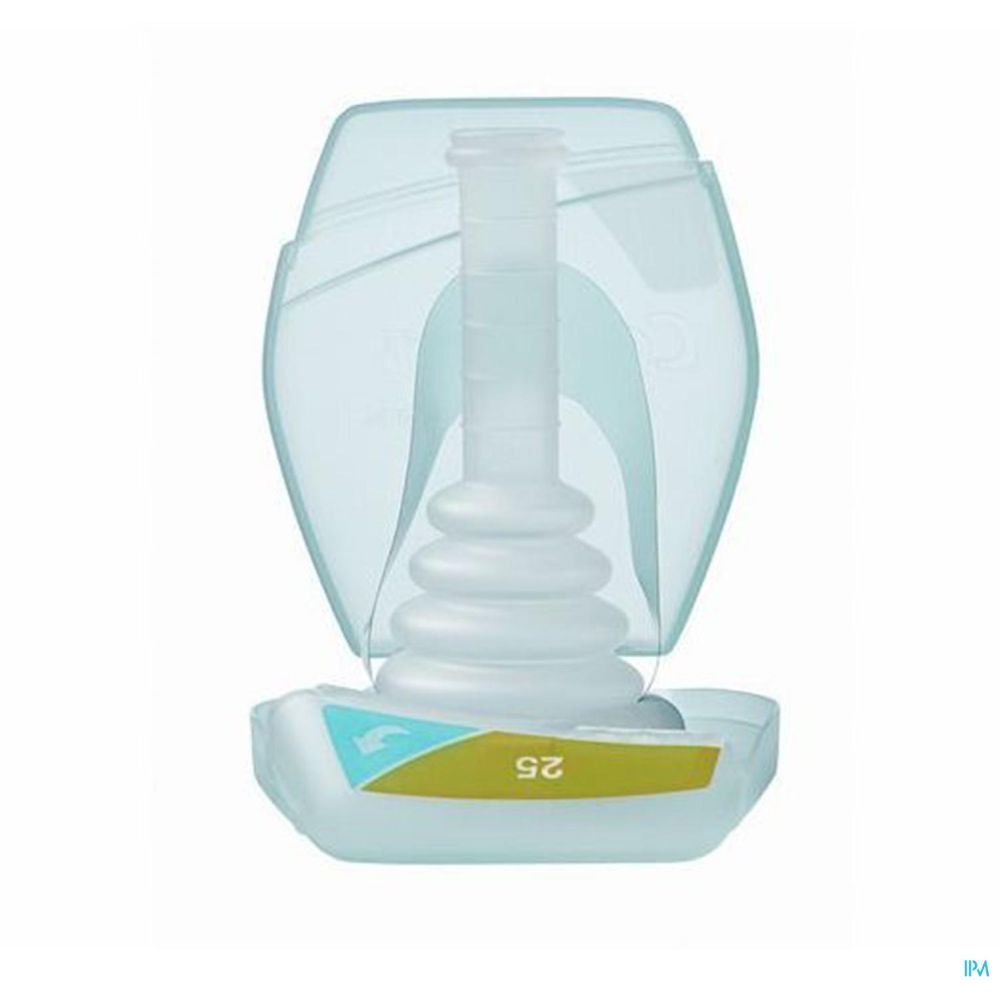 Emballage bleu clair ouvert. Contient un produit. Inscription 25. Symbole flèche. Marque inconnue.