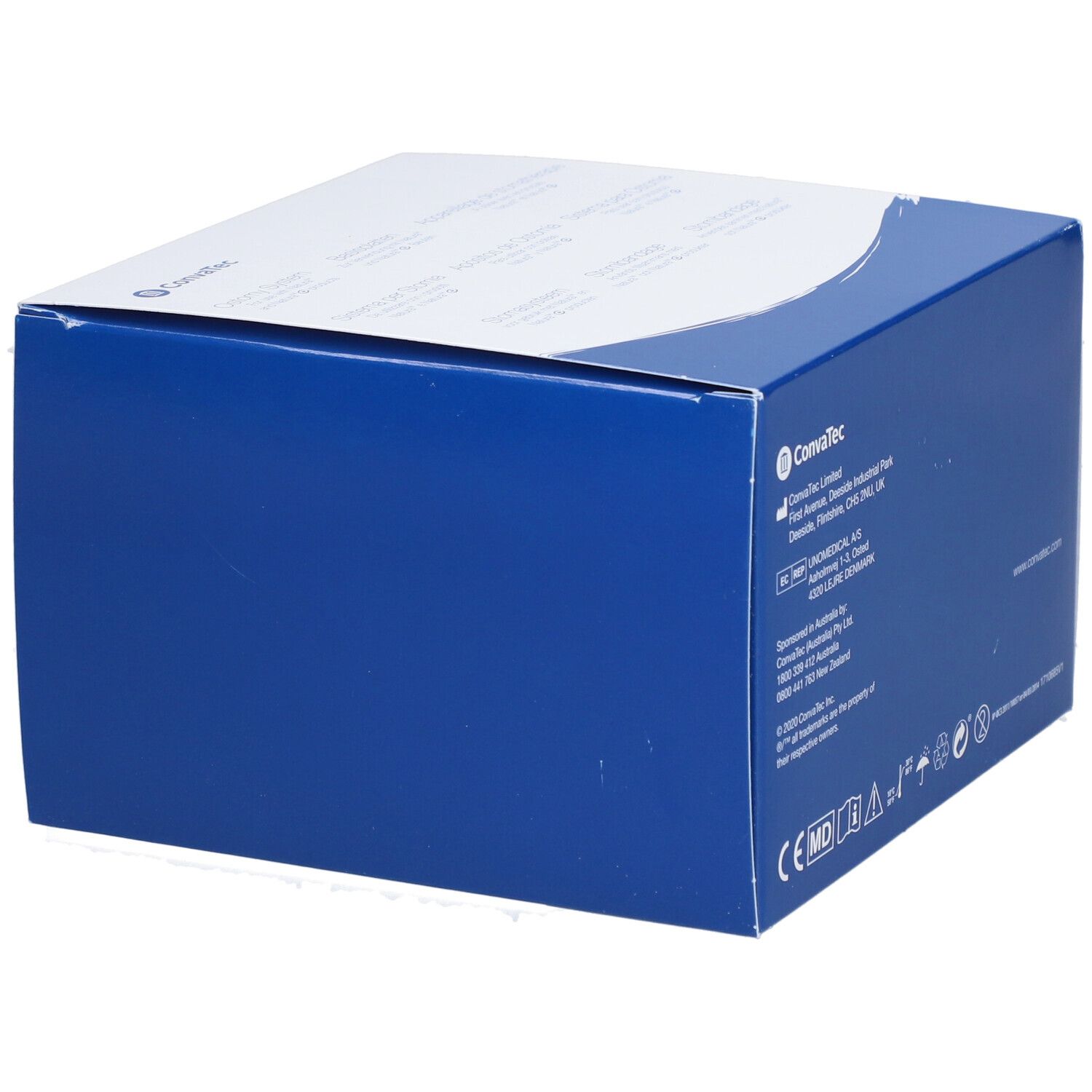 Boîte bleue et blanche. Inscription: Convatec. Informations sur le fabricant et certifications.