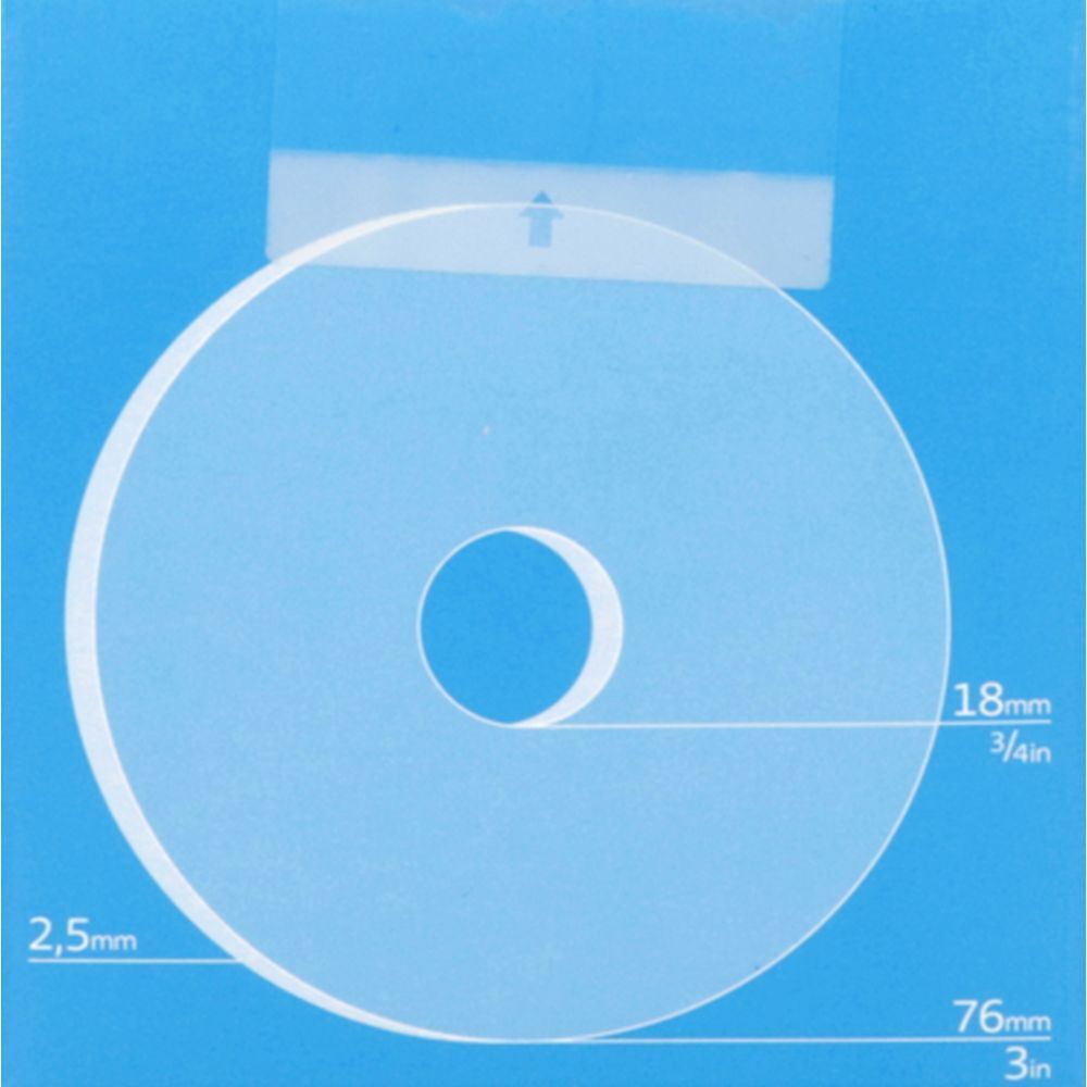 Anneau protecteur cutané transparent, circulaire, trou central. Dimensions : 18 mm à 76 mm, épaisseur 2,5 mm. Sur fond bleu.