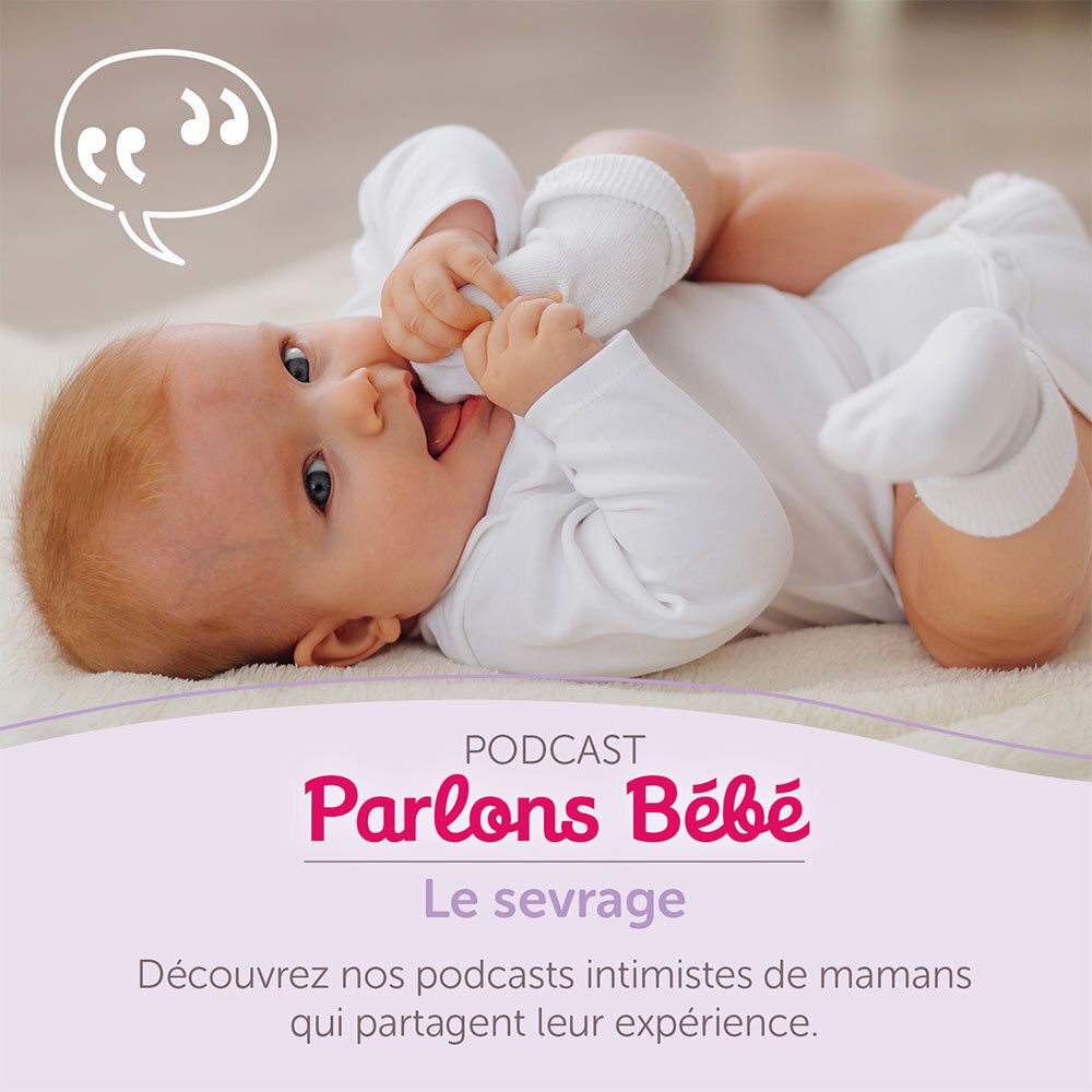 Bébé couché sur le ventre. Texte sur le thème du podcast : Le sevrage. Logo du podcast.