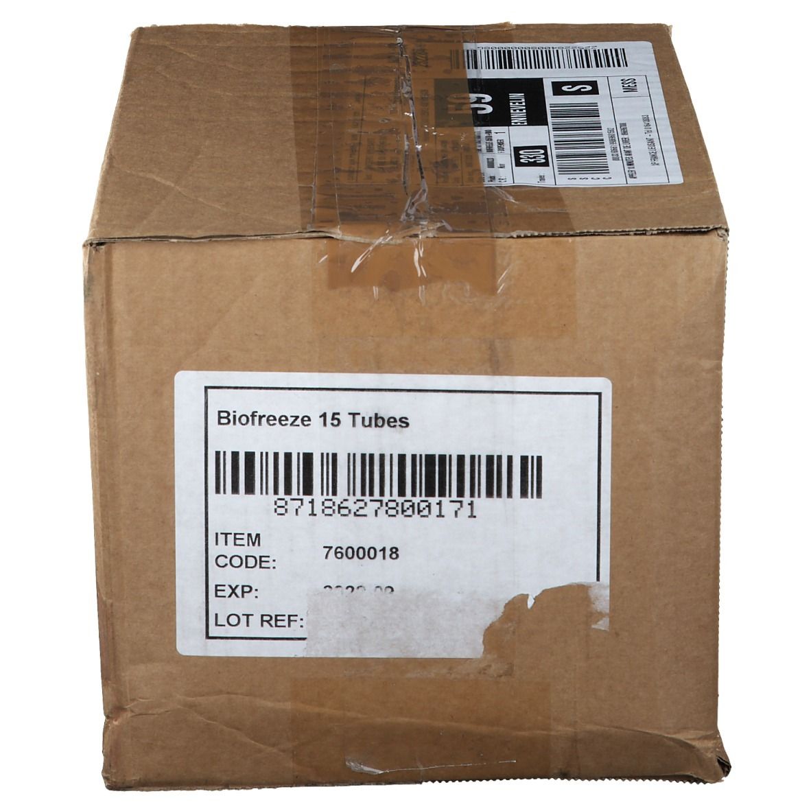 Boîte en carton avec étiquette "Biofreeze 15 Tubes". Code-barres, numéro d'article, code, EXP et LOT REF.