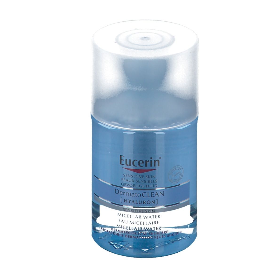 Eucerin DermatoCLEAN [HYALURON] Eau micellaire 3 en 1. Liquide bleu dans une bouteille transparente avec un couvercle blanc. Étiquette du produit.
