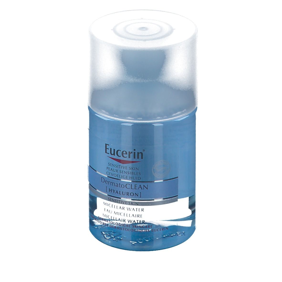 Eucerin DermatoCLEAN [HYALURON] Eau micellaire 3 en 1. Liquide bleu dans une bouteille transparente avec un couvercle blanc. Étiquette du produit.