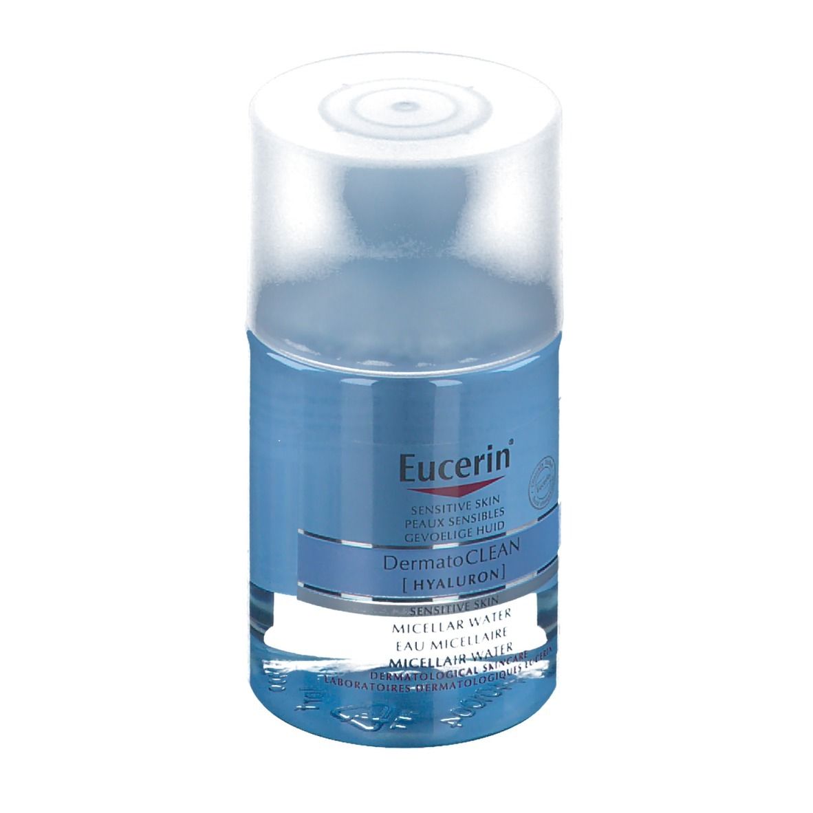 Eucerin DermatoCLEAN [HYALURON] Eau micellaire 3 en 1. Liquide bleu dans une bouteille transparente avec un couvercle blanc. Étiquette du produit.