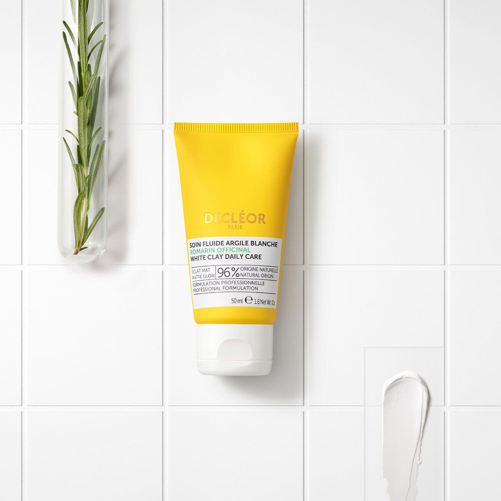 Tube jaune, Texte: Decléor, Soin Fluide Argile Blanche, White Clay Daily Care. 96% d'origine naturelle. Plante.