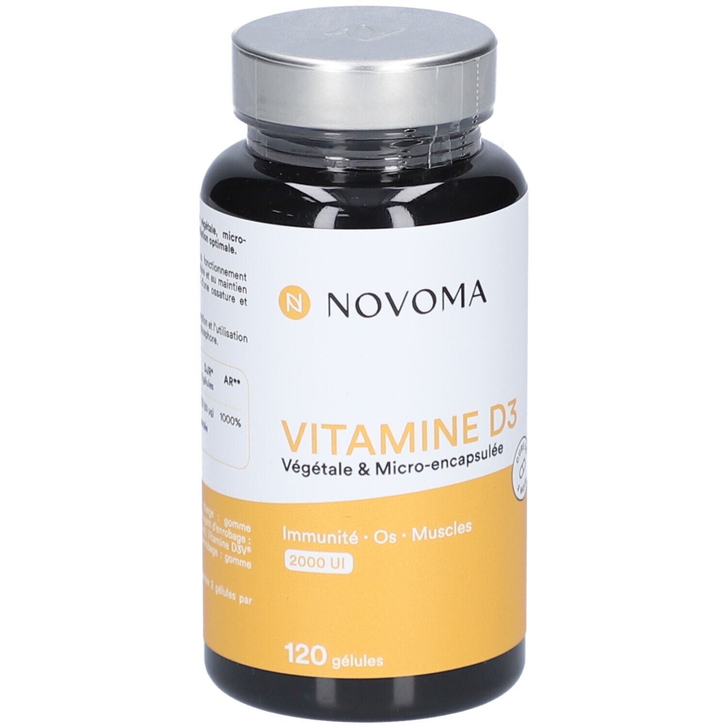 Flacon noir NOVOMA VITAMINE D3. Étiquette jaune avec texte. 120 gélules. Bouchon argenté.