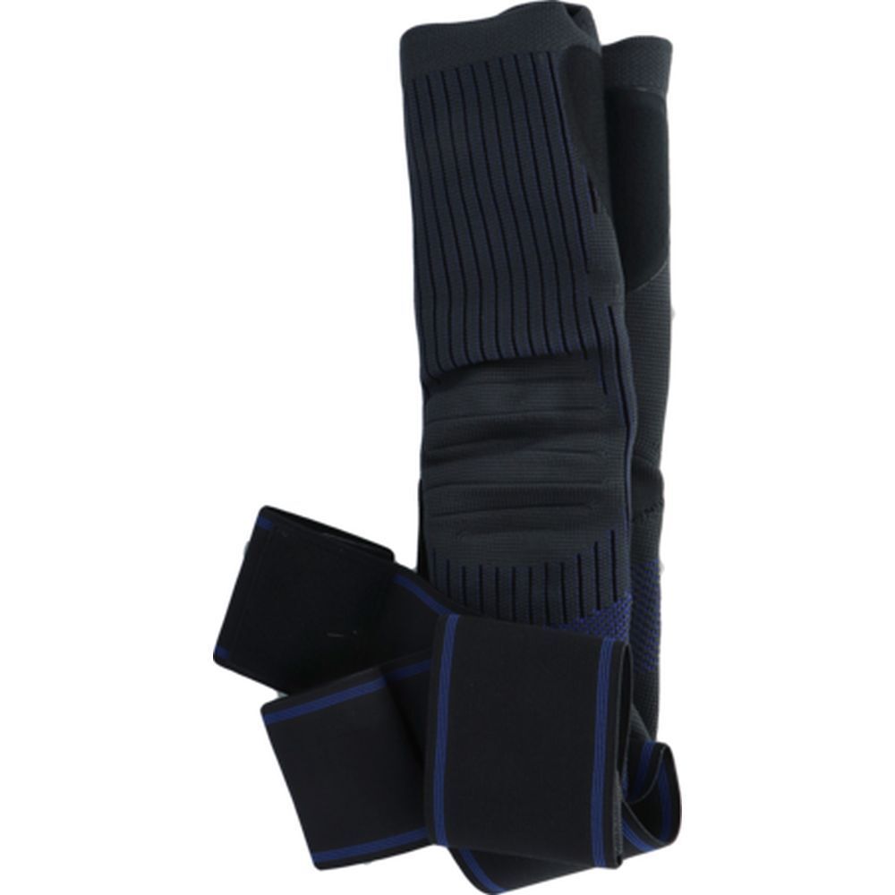Genouillère noire THUASNE Ligastrap® Genu. Détails de la genouillère et accents bleus visibles.