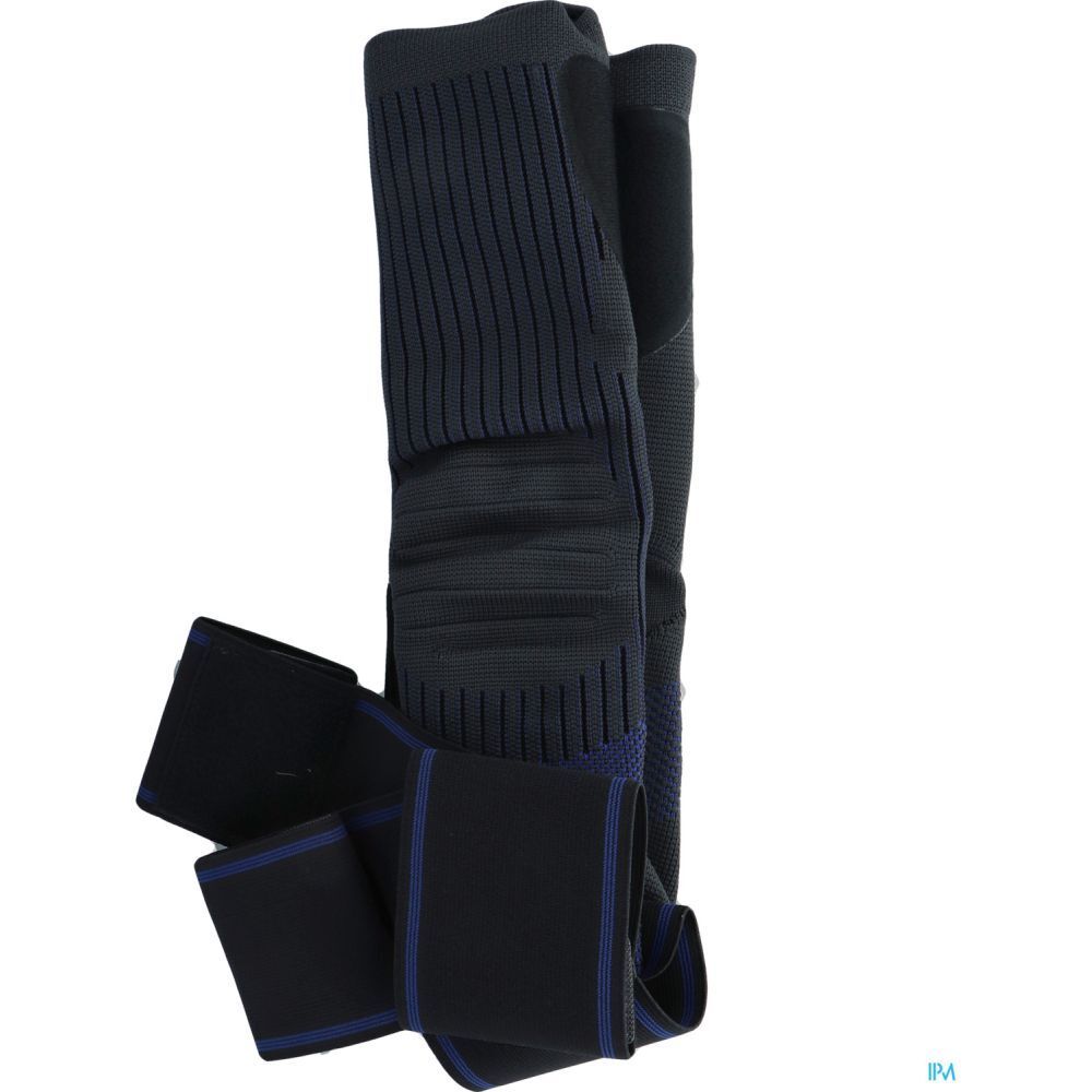 Genouillère noire THUASNE Ligastrap® Genu. Détails de la genouillère et accents bleus visibles.