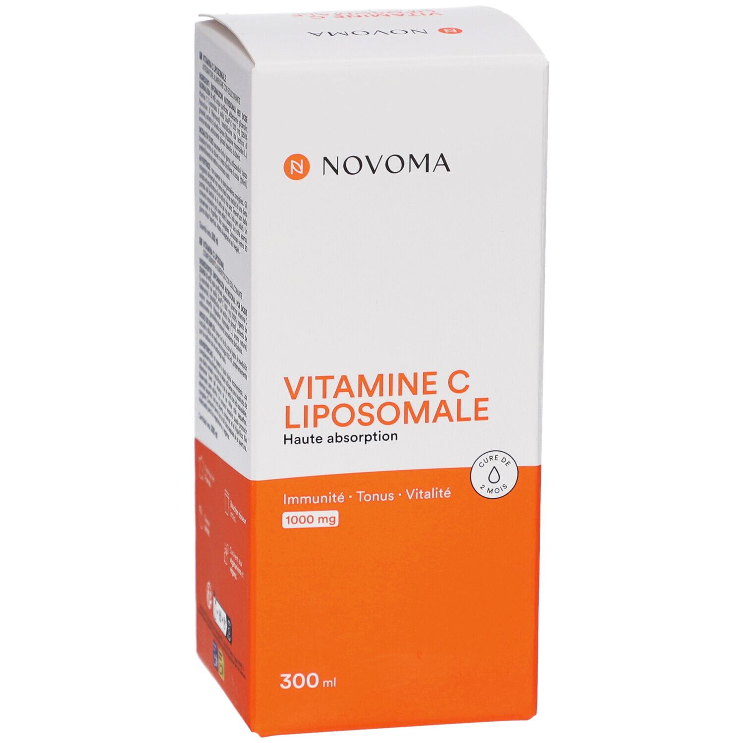 Boîte NOVOMA VITAMINE C LIPOSOMALE. Blanc et orange. Inscription: VITAMINE C LIPOSOMALE, 300 ml, 1000 mg.