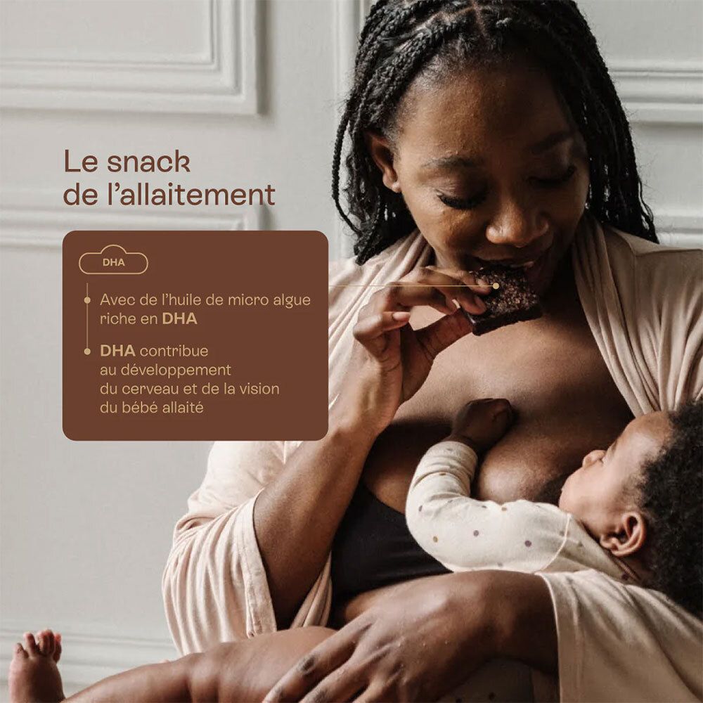 Une femme allaite un bébé et tient une barre. Texte: DHA, huile de microalgues, contribue au développement du cerveau.