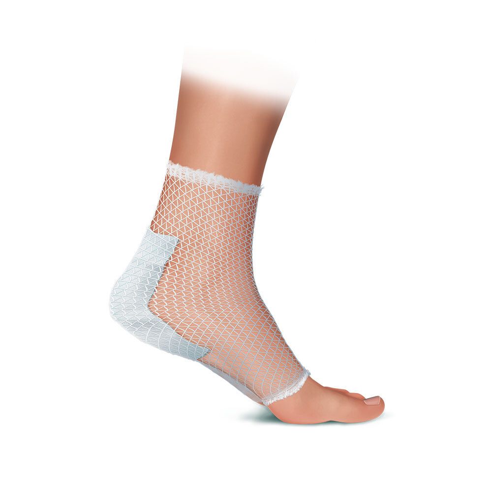 Pied avec bandage filet blanc. Le bandage couvre la cheville et le dessus du pied. Matériau en filet blanc.