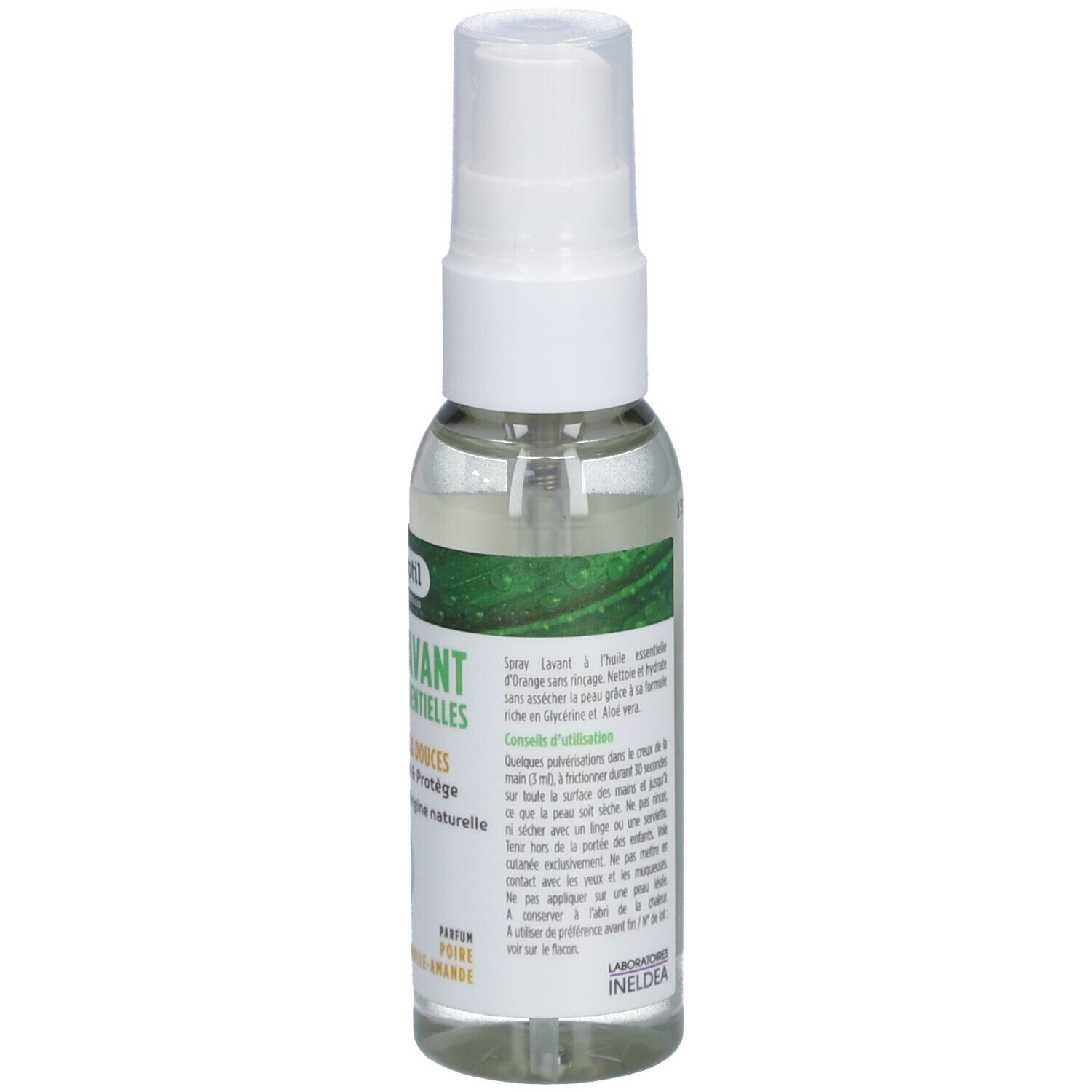 Flacon transparent avec vaporisateur blanc. Étiquette avec nom du produit et accents verts. Texte: Spray Lavant, Vanille-Amande.