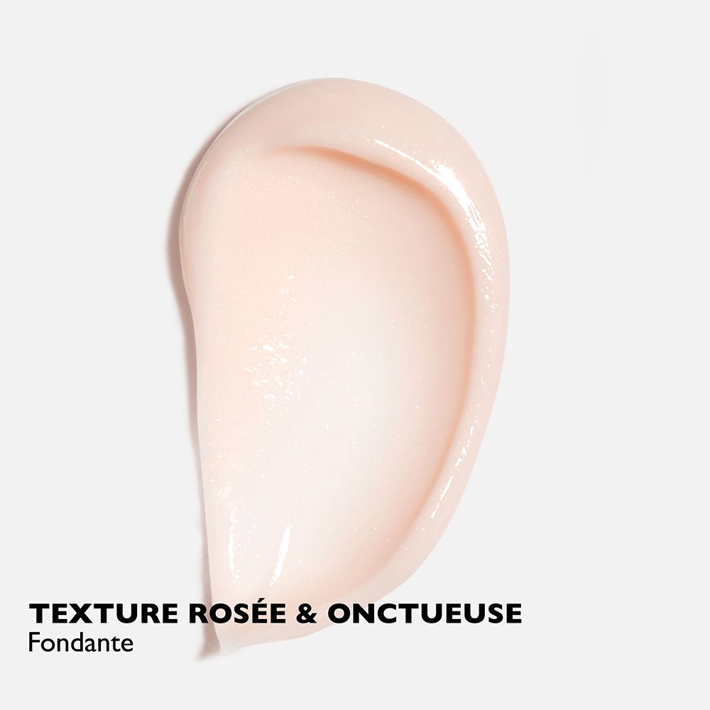Texture de crème rose. Texte: Texture rosée & onctueuse, Fondante.