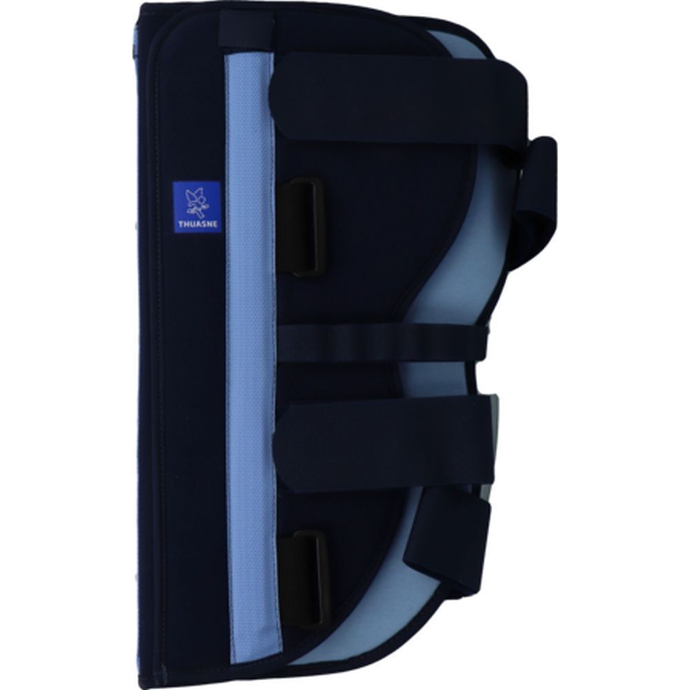 Orthèse de genou THUASNE LigaFlex IMMO 0° Taille S. Bleu foncé, accents bleu clair. Fermetures velcro et logo.