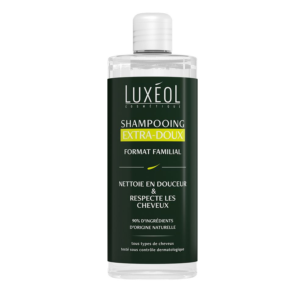 Flacon de shampooing LUXÉOL Extrasanftes. Étiquette verte avec texte: Extra-Doux, Format Familial. 90% ingrédients naturels.