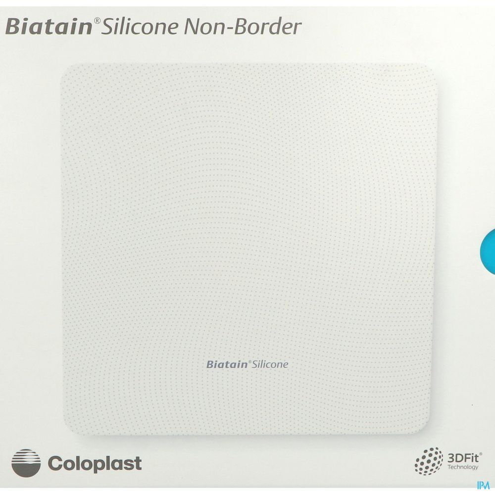 Pansement carré blanc en silicone. Marque : Biatain Silicone Non-Border. Fabricant : Coloplast. Technologie 3D-Fit.