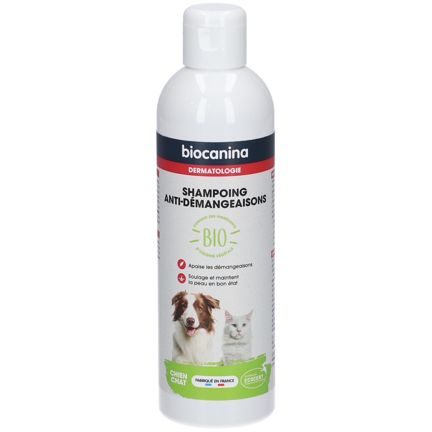 Flacon blanc de shampooing Biocanina anti-démangeaisons. Logo bio. Image d'un chien et d'un chat.