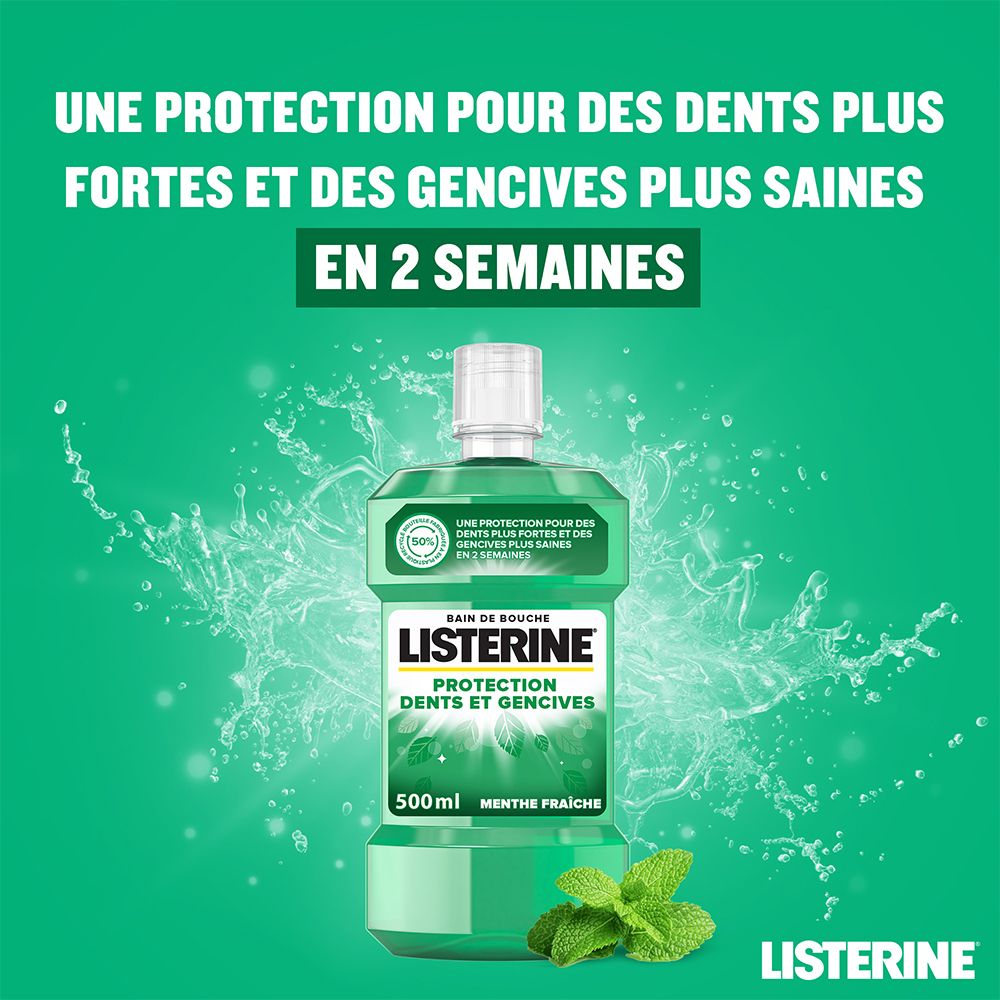 Bouteille de bain de bouche sur fond vert avec effet eau. Texte: Une protection pour des dents plus fortes et des gencives plus saines en 2 semaines.
