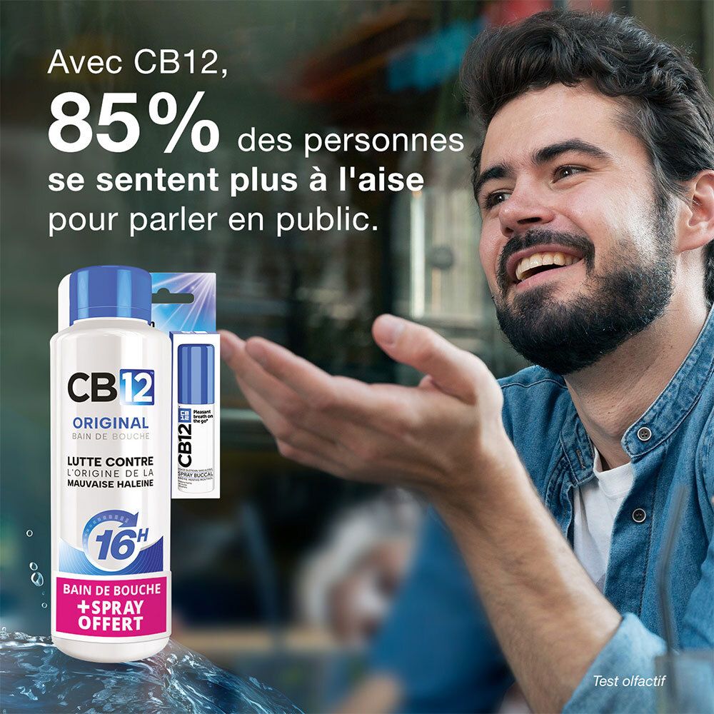 Homme souriant tenant CB12 bain de bouche et spray. "85% se sentent plus à l'aise pour parler en public."