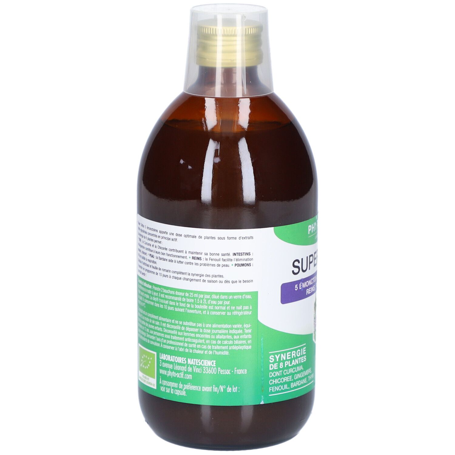 Vue arrière de la bouteille de liquide brun. Étiquette verte avec texte. Certification biologique.