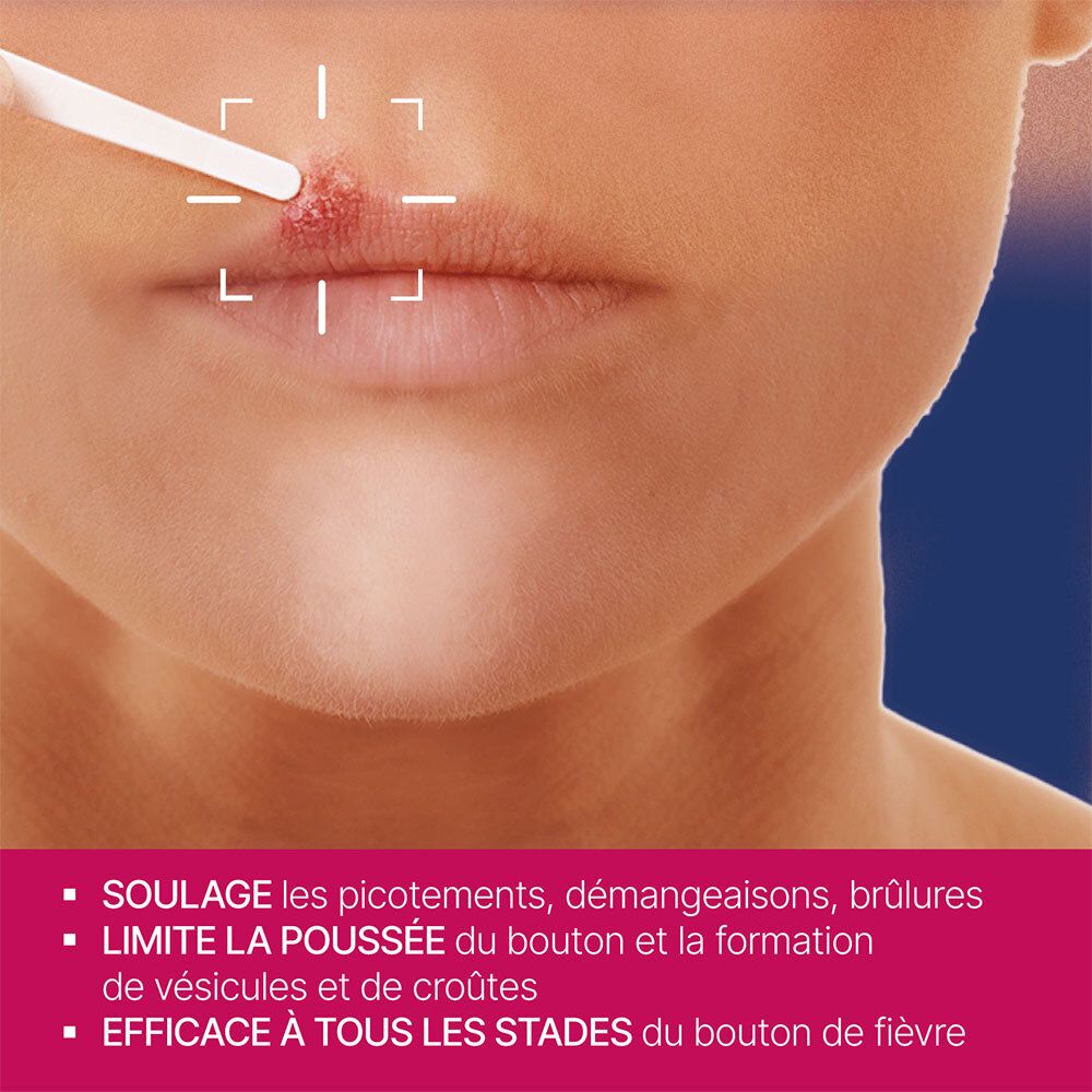 Gros plan d'une bouche avec bouton de fièvre. Application avec applicateur. Texte: Soulage, empêche contamination.