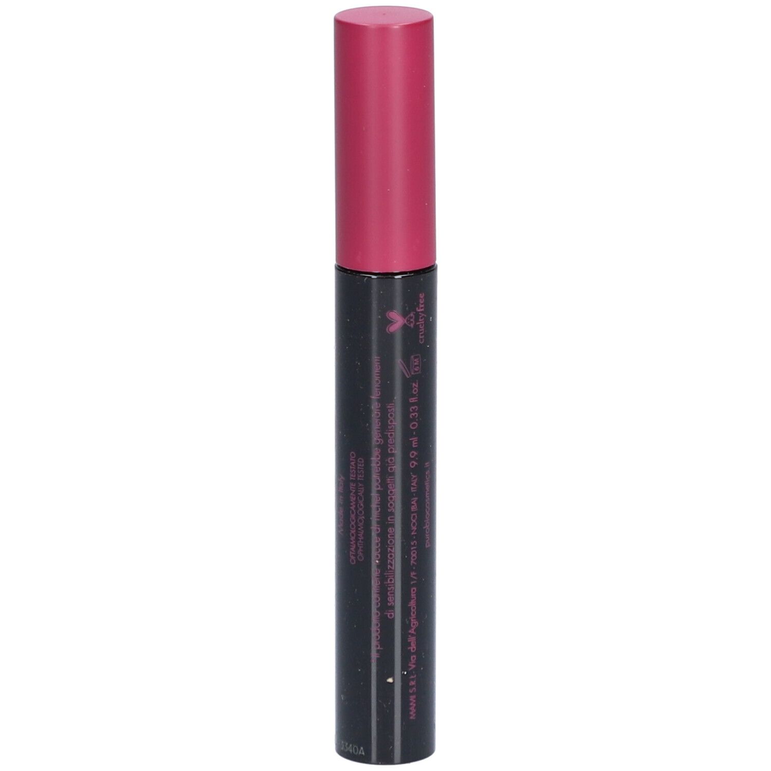 Tube de mascara noir avec bouchon rose. Texte : logo végétalien, informations produit.