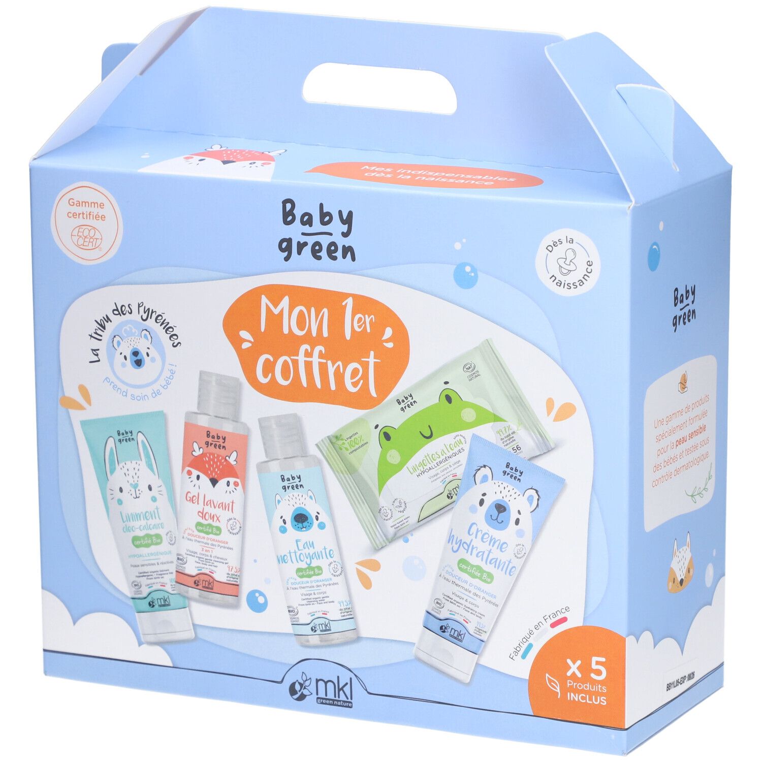 Coffret cadeau bleu clair avec poignée. Contient 5 produits Baby Green. Inscription : Mon 1er coffret. Logos et illustrations.