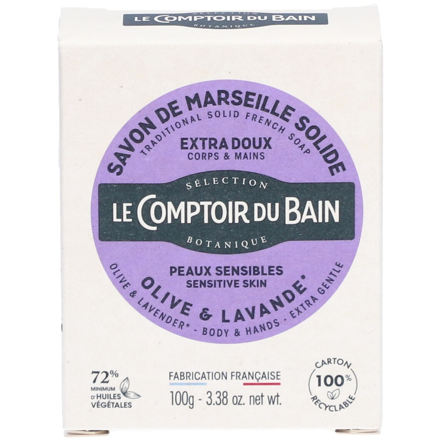Boîte avec étiquette ronde violette. Texte: Savon de Marseille, Olive & Lavande, 72% Huiles Végétales, 100% recyclable.