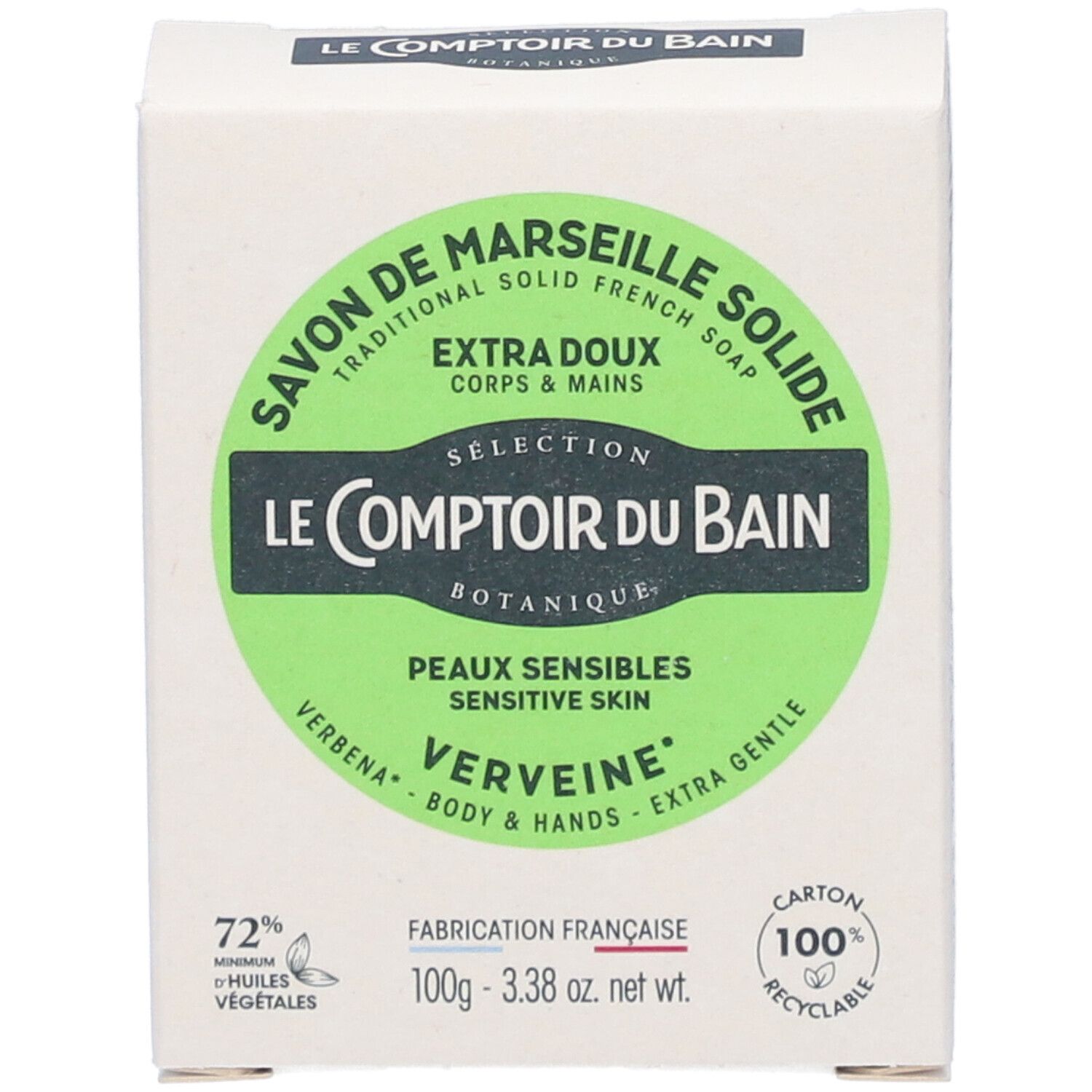 Boîte en carton avec étiquette verte. Texte: Savon de Marseille, Verveine, peaux sensibles. 100% recyclable.