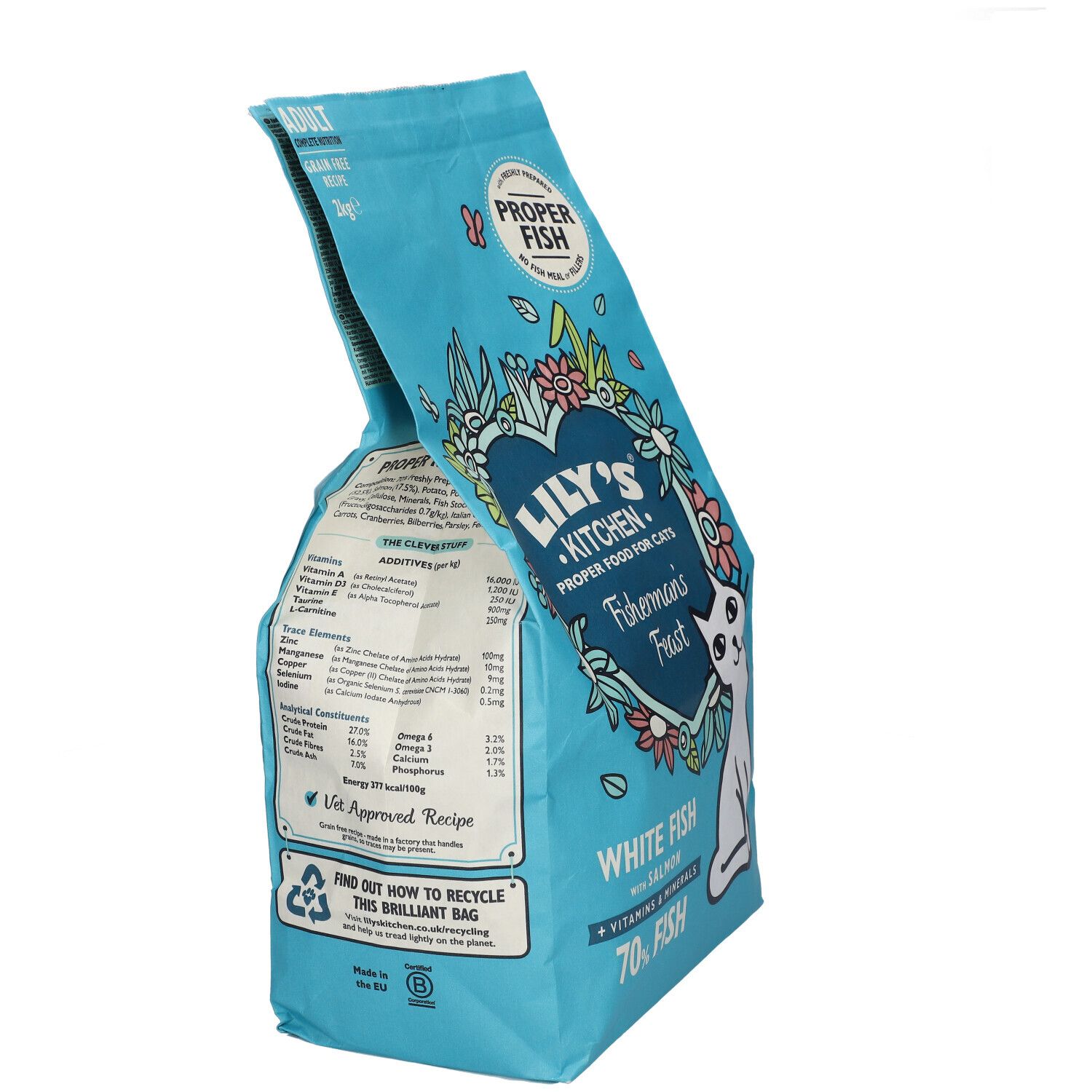 Paquet de nourriture pour chats bleu clair. Dos avec informations nutritionnelles et ingrédients. Inscription : Lily's Kitchen, Fisherman's Feast.