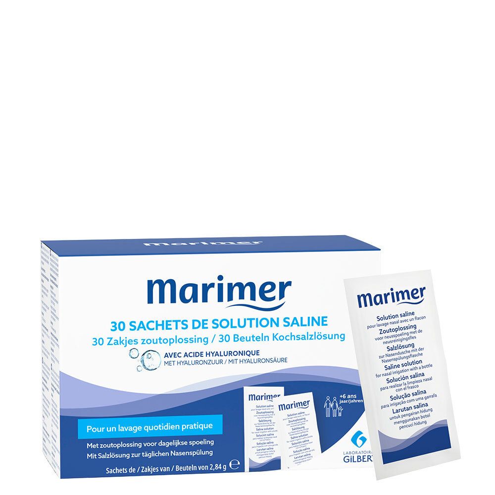 Boîte de 30 sachets de solution saline. Emballage bleu et blanc avec texte. Un sachet est posé à côté.