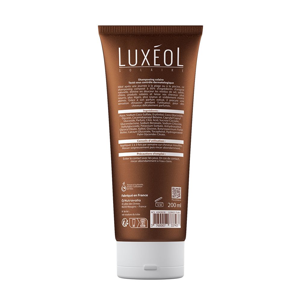Dos d'un tube marron. Texte: Shampoing solaire. Ingrédients, conseils d'utilisation, précautions d'emploi. 200 ml. Fabriqué en France.