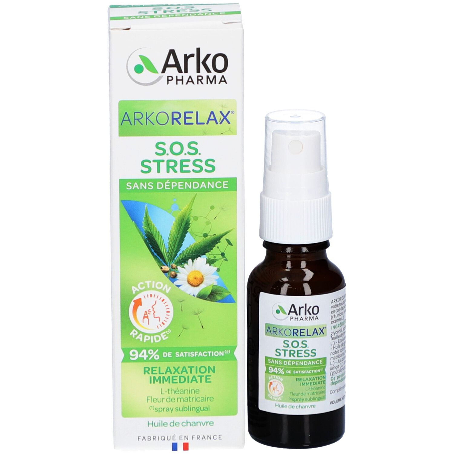 Flacon et emballage du produit. Boîte blanche avec logo et nom du produit. Flacon avec vaporisateur.