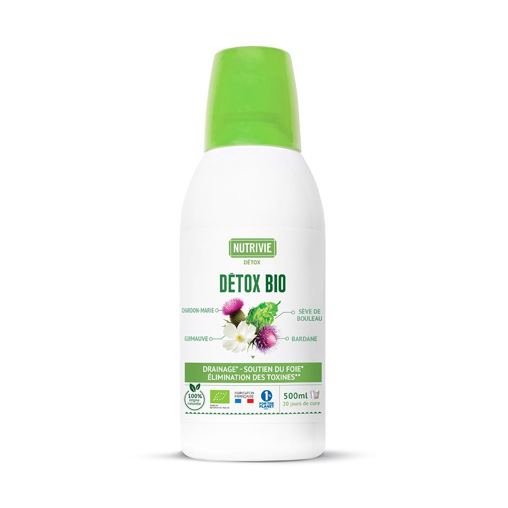 Bouteille en verre brun avec bouchon à vis vert et gobelet doseur. Étiquette "NUTRIVIE DETOX BIO" avec chardon et feuilles.