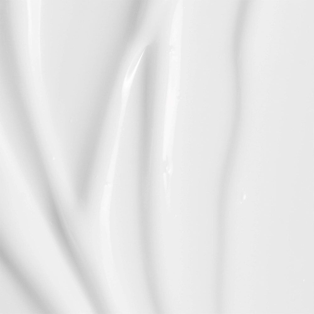 Gros plan sur la texture crémeuse de Omum Mon Baume Douceur.